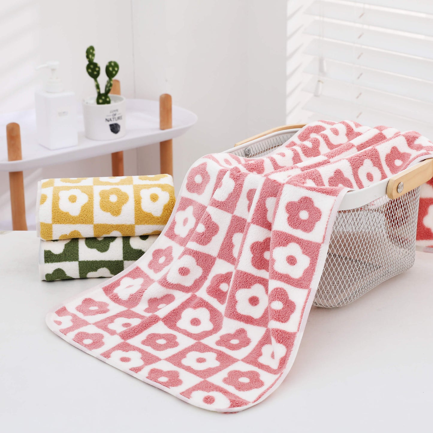 3pcs Plum Blossom and Soft Coral Fleece Household Towels - Soft and Absorbent Face, Wash, and Hand Towels - 34.8x74.93cm, Bathroom Accessory